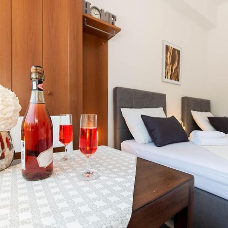 Apartments Medora โรวีน ภายนอก รูปภาพ