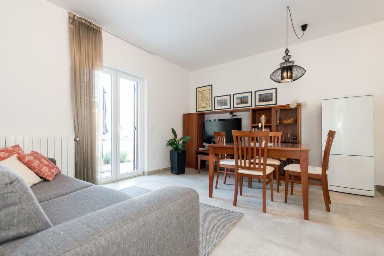 Apartments Medora โรวีน ภายนอก รูปภาพ